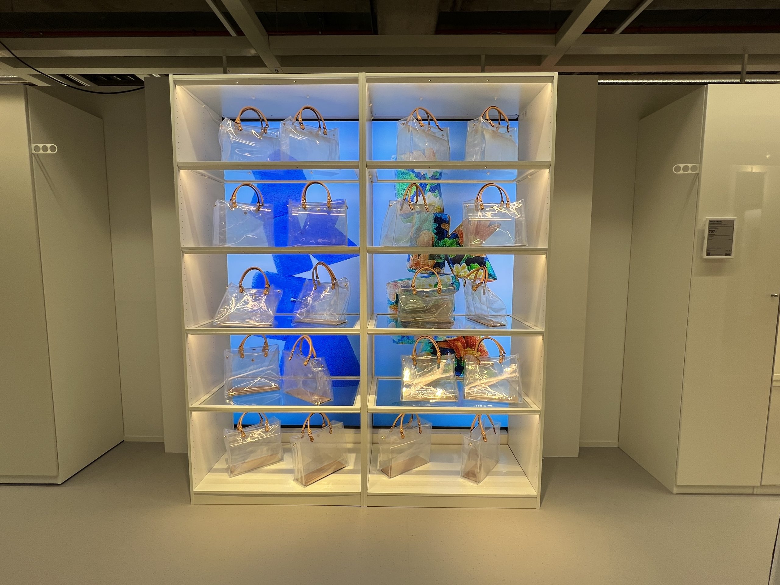 PAX Solution 2 x 98" Portrait Screens: Belgium - Ghent