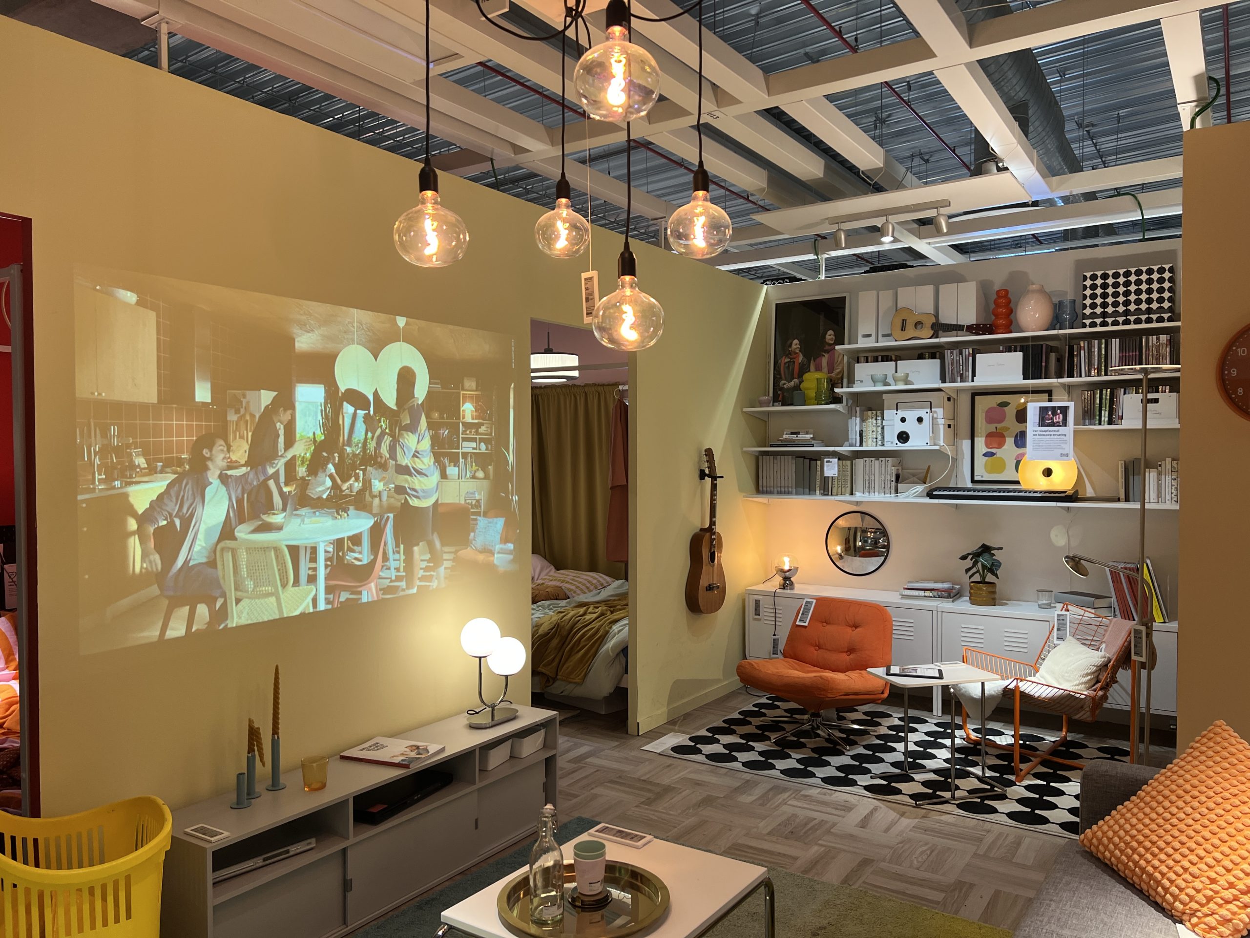 Room Settings Home Cinema - Short Throw Projector: Belgium - Ghent